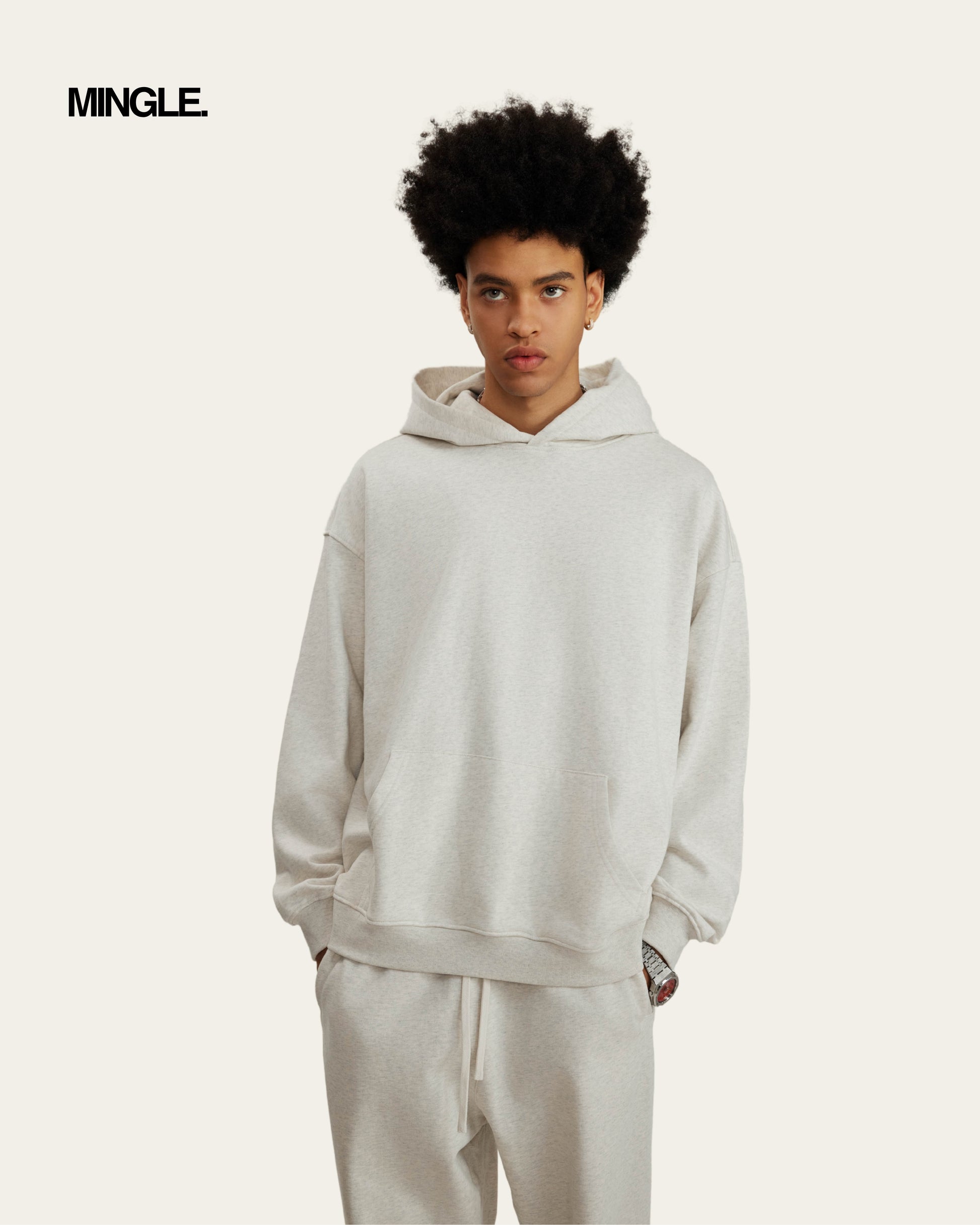 ESSENTIAL OVERSIZED HOODIE (I)