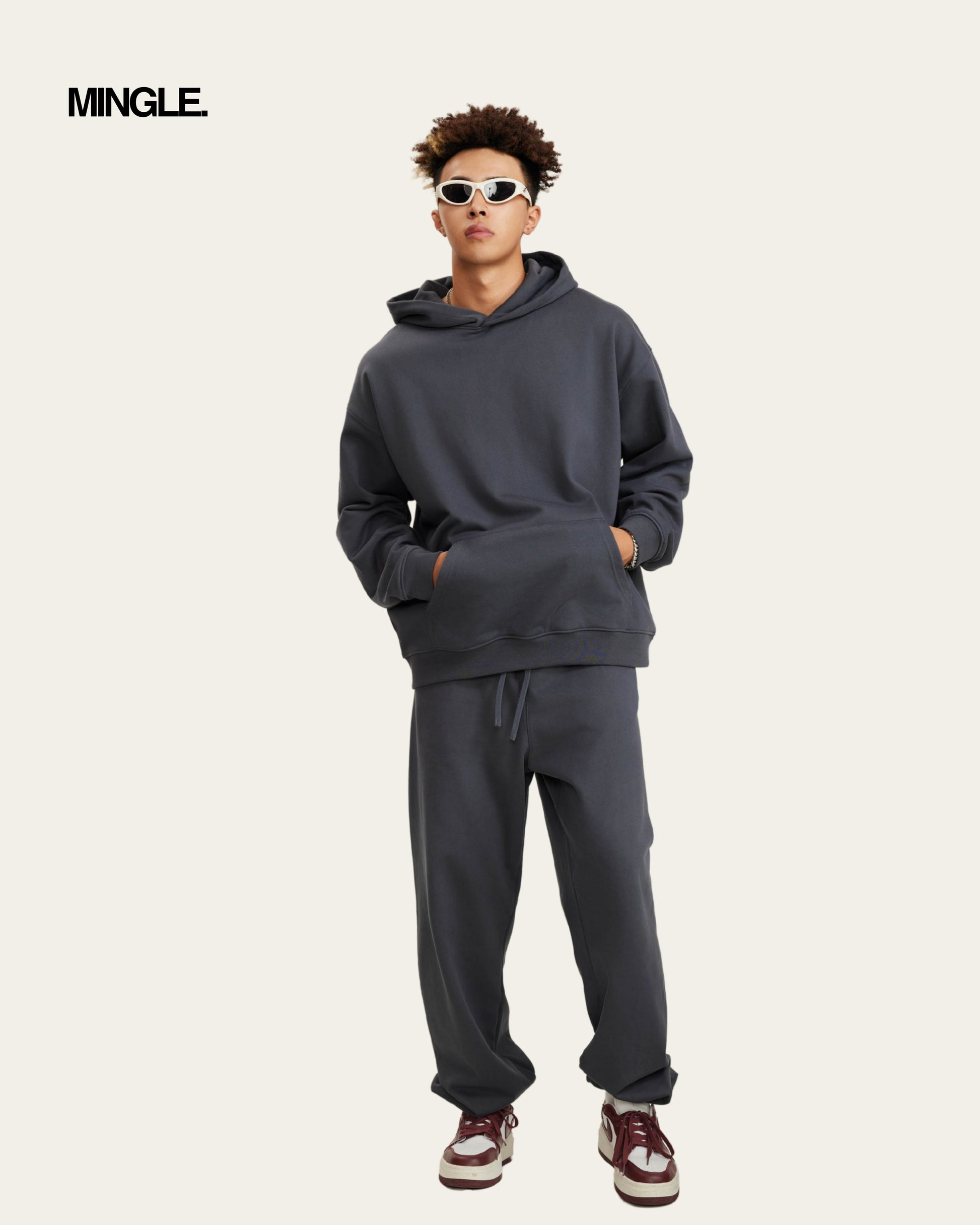 ESSENTIAL OVERSIZED HOODIE (I)